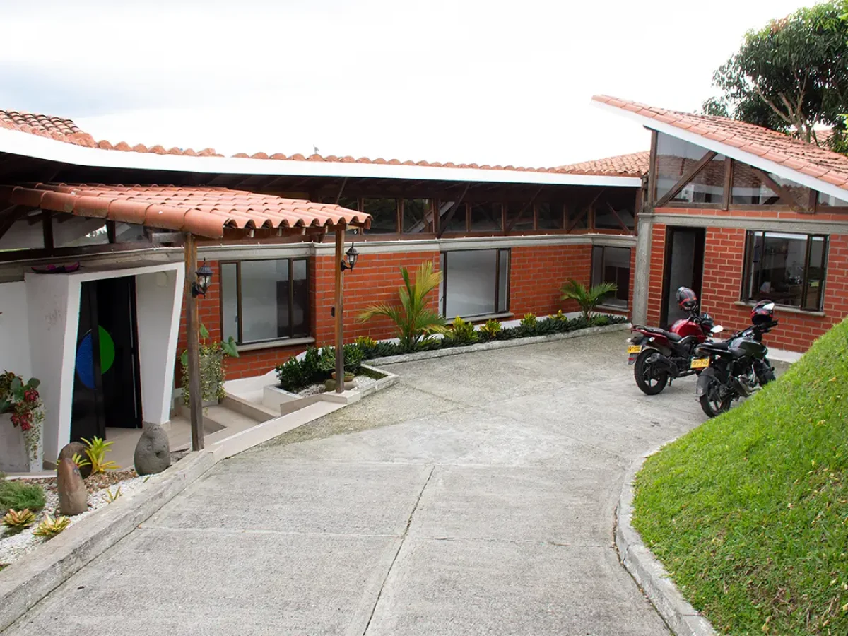 PARQUEADERO panorama pueblo tapao en el eje cafetero